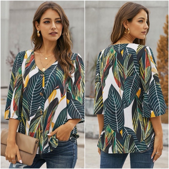 MIA Tropical Leaves Blouse - Picture 2 of 2